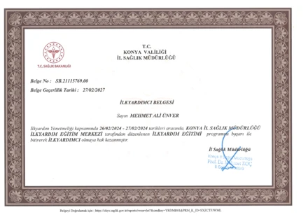 İlk Yardım Eğitimleri sonrasında  gerçekleştirilen sınavlarda  başarılı olan personelimize  İlkyardımcı sertifikaları ve  kimlik kartları takdim edildi